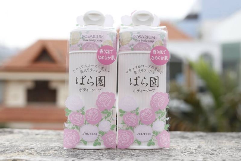 sữa tắm Shiseido Rosarium